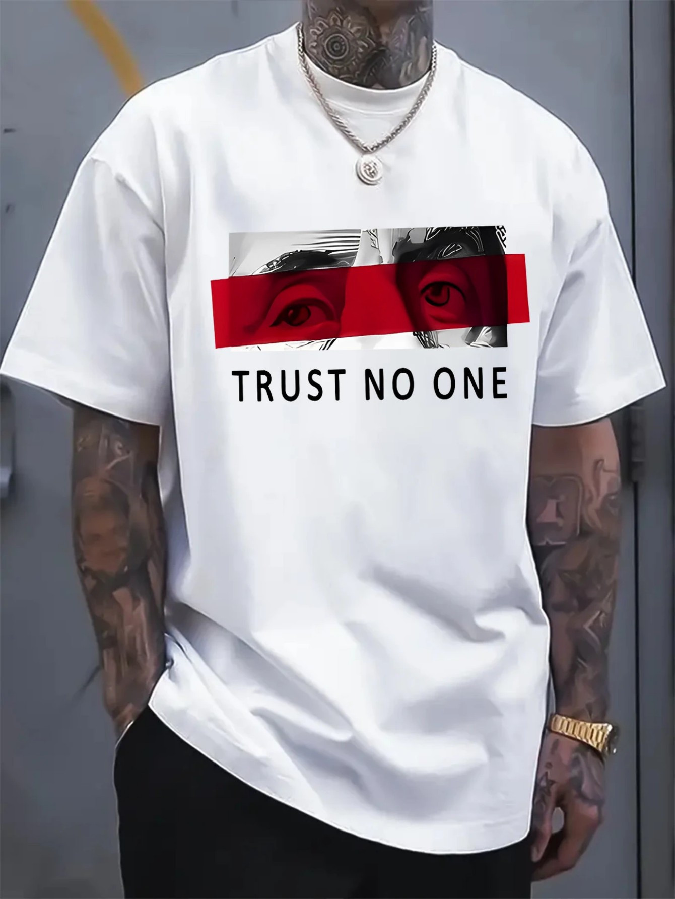 Mens Fashion Combination - ファッションプリントメンズTシャツ、シンプルなカットが男らしさを際立たせる、落ち着いた無地と鮮やかなプリントを組み合わせた素材、快適で通気性があり、夏の定番アイテム。